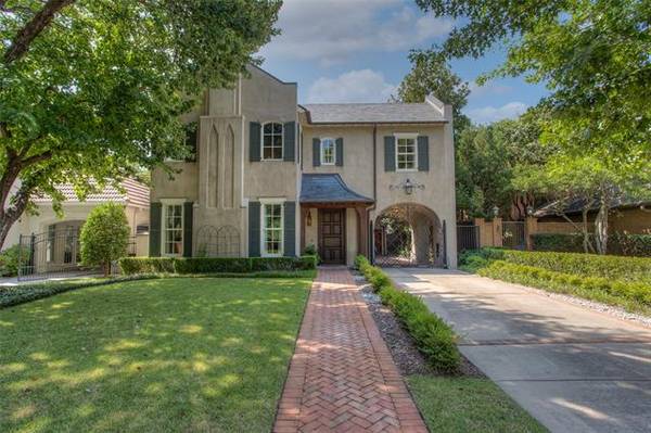 4913 Lafayette Avenue, Fort Worth, TX 76107