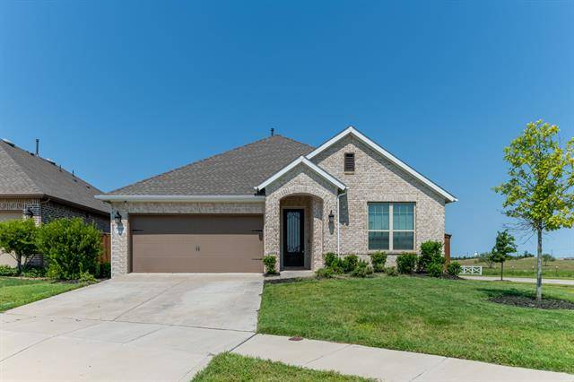 1725 Canter Court, Aubrey, TX 76227