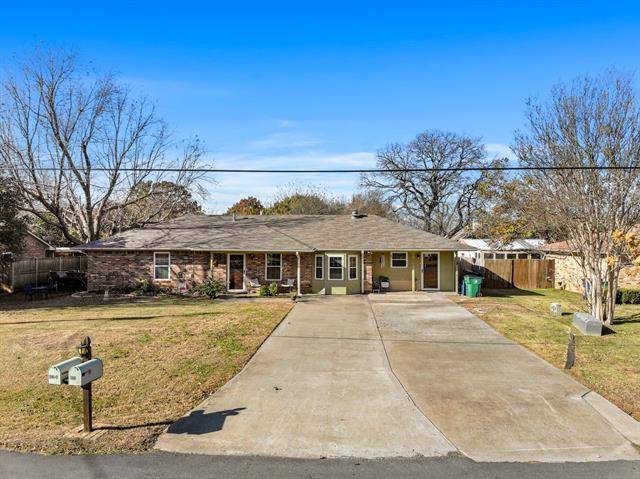 623 N Main Street, Aubrey, TX 76227