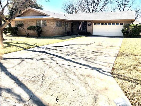 2103 7th Street, Brownwood, TX 76801