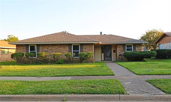 414 Charlotte Street, Duncanville, TX 75137