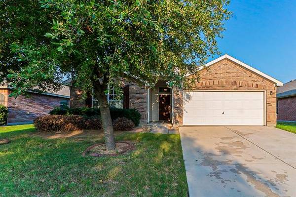 7456 Tormes, Grand Prairie, TX 75054