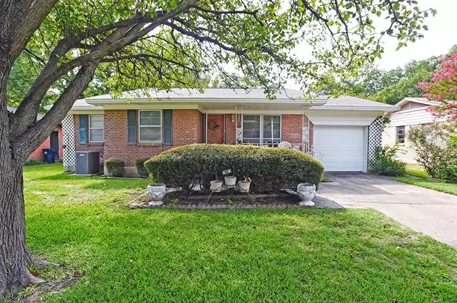 904 N Laguna Drive, Denton, TX 76209