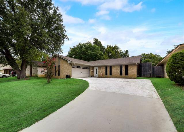 1610 Camero Drive, Carrollton, TX 75006