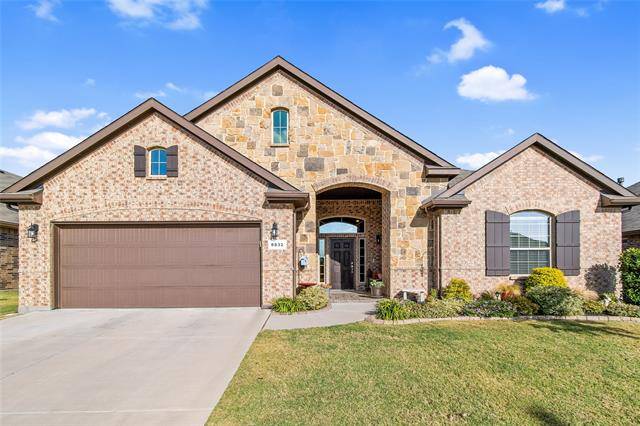 8832 Copper Crossing Drive, Fort Worth, TX 76131