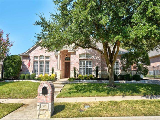 688 Bear Creek Drive, Hurst, TX 76054