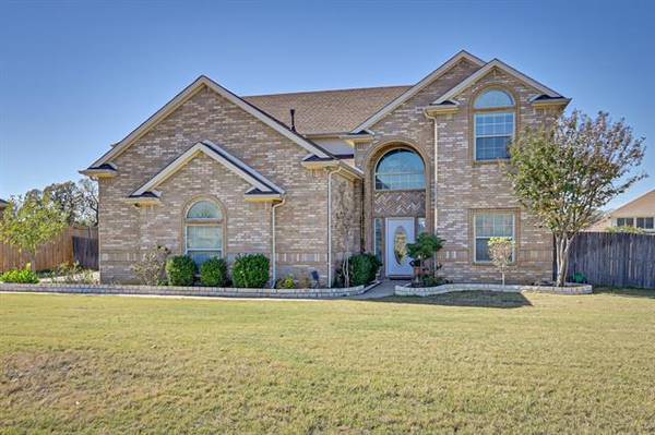 708 Lakewood Drive, Kennedale, TX 76060