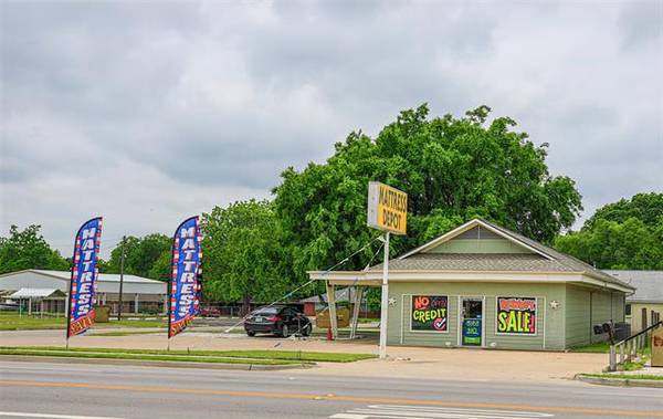 1031 N Grand Avenue, Gainesville, TX 76240