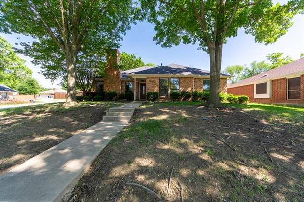 104 Rushcreek Drive, Wylie, TX 75098