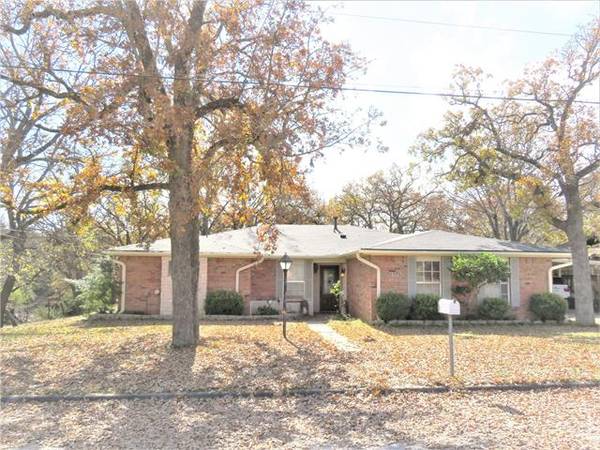 1010 Nina Street, Bowie, TX 76230