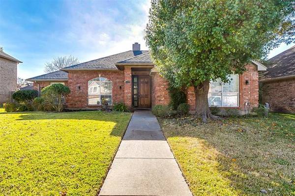 2308 Spring Mills Road, Mesquite, TX 75181