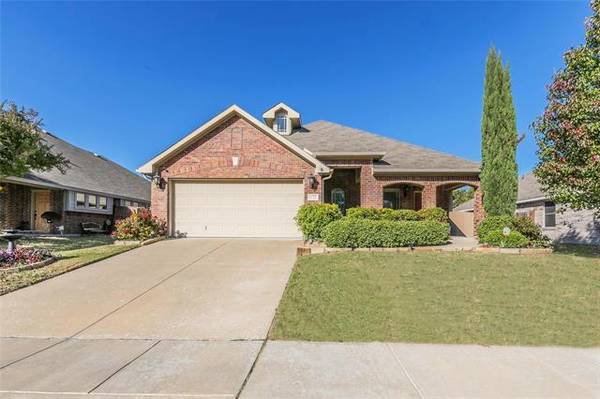 633 Kerry Street, Crowley, TX 76036