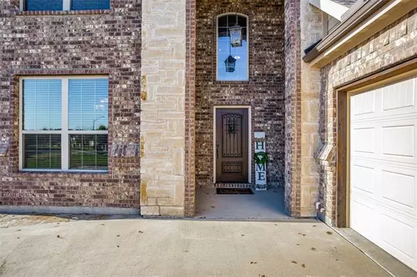 Kennedale, TX 76060,1021 Winding Creek Drive