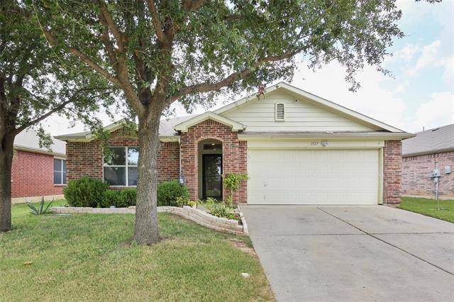 1717 Little Deer Lane, Fort Worth, TX 76131