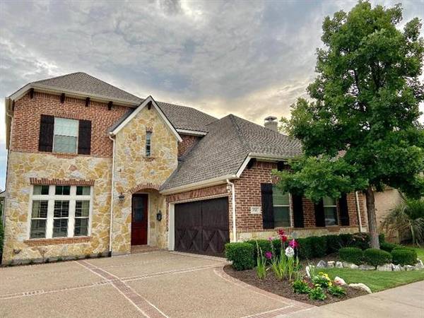 516 Adventurous Shield Drive, Lewisville, TX 75056