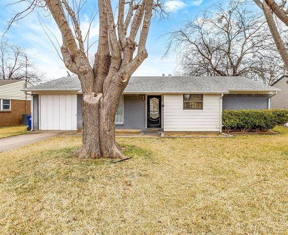 729 Sunnybrook Drive, Burleson, TX 76028