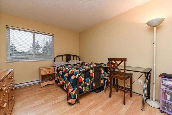 Comox, BC V9M 3S9,698 Aspen Rd #105C