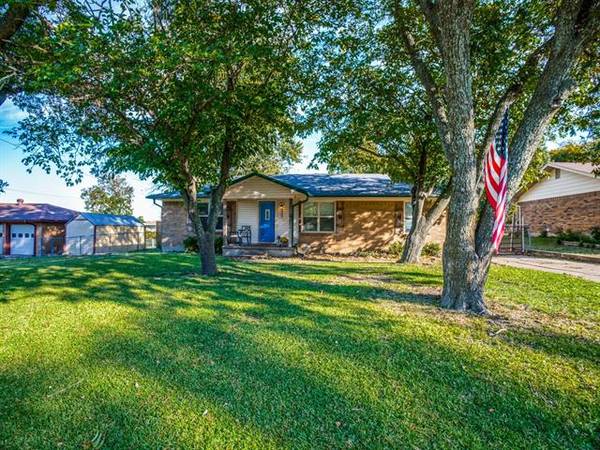 315 Walnut Street, Howe, TX 75459