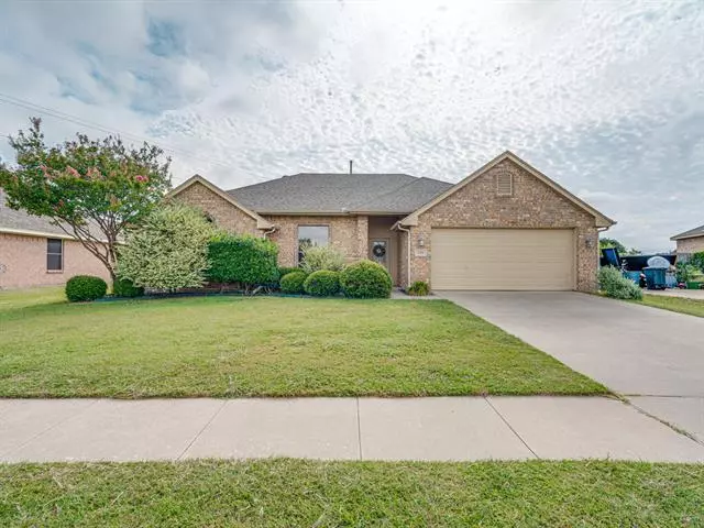 530 Valarie Lane, Midlothian, TX 76065