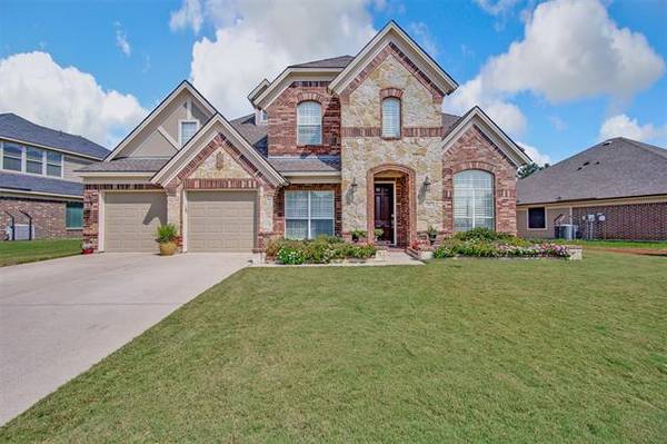 513 Titleist Drive, Mansfield, TX 76063