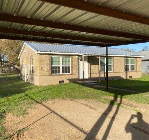 224 W Church Street, Strawn, TX 76475