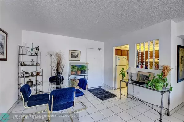 Deerfield Beach, FL 33441,704 SE 2nd Ave  #341