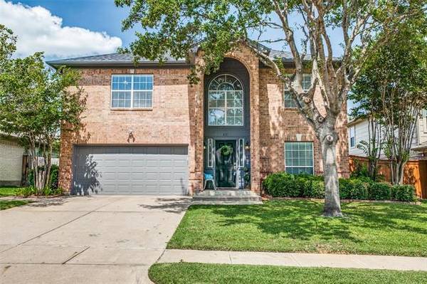 4111 Highgrove Drive, Arlington, TX 76001