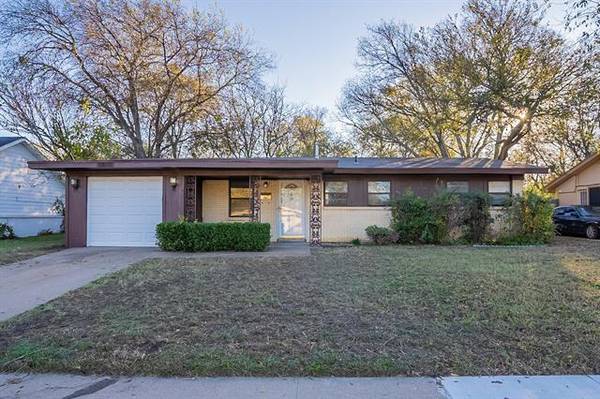 5429 Hensley Drive, Fort Worth, TX 76134