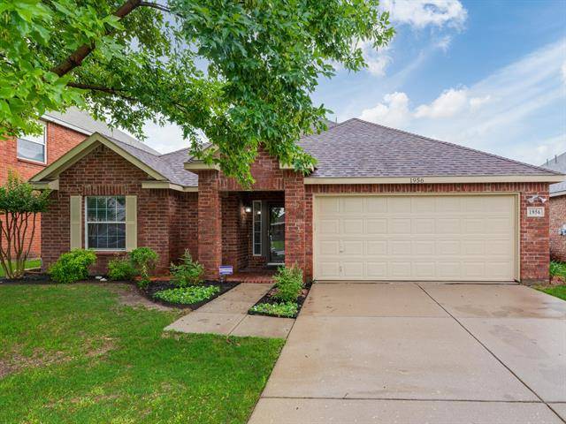 1956 Creek Crossing Drive, Fort Worth, TX 76247