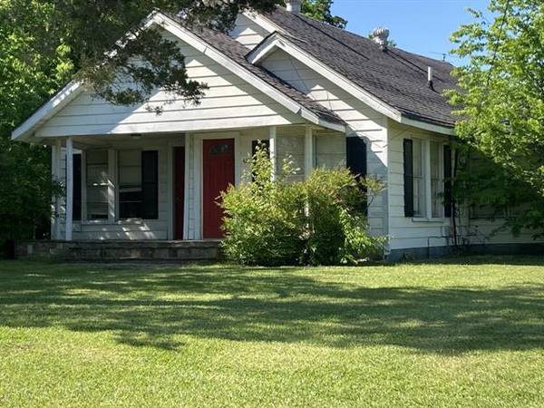 425 E High Street, Wills Point, TX 75169