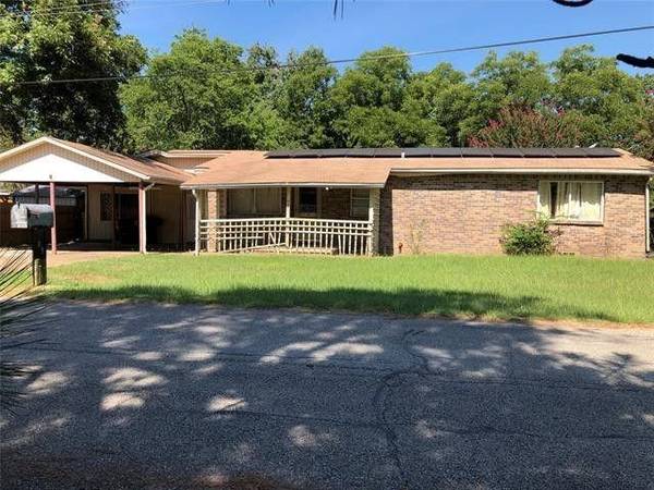 303 Bowie Street,  Edgewood,  TX 75117