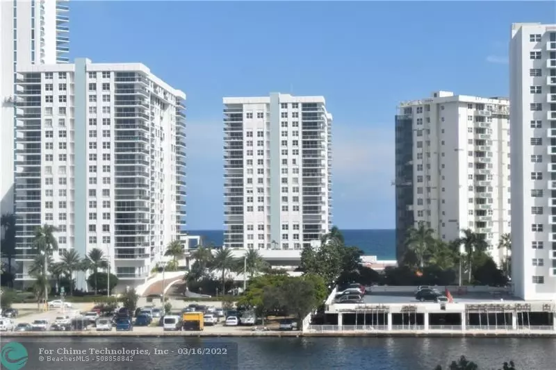 Hallandale Beach, FL 33009,800 Parkview Dr  #604