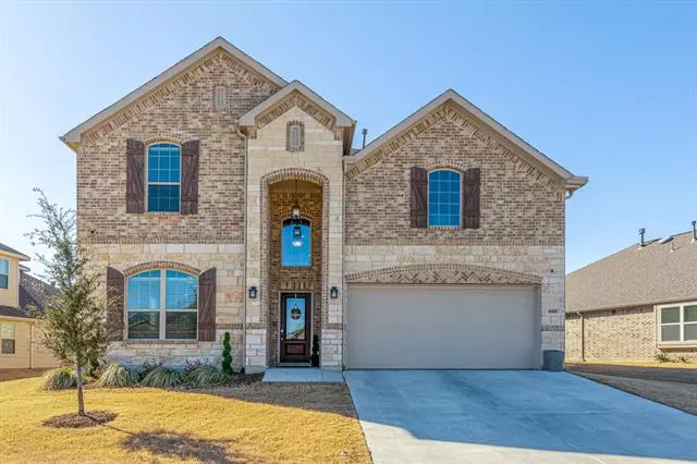 9317 Flying Eagle Lane, Fort Worth, TX 76131