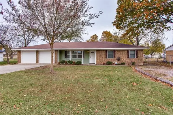 496 W Jefferson Street, Van Alstyne, TX 75495