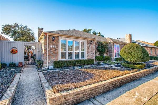 434 Winding Brook Lane, Richardson, TX 75081