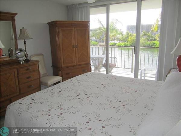 Pompano Beach, FL 33062,1609 N Riverside Dr  #205