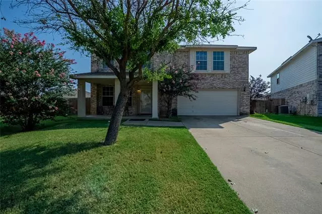 621 Osprey Court, Fort Worth, TX 76108