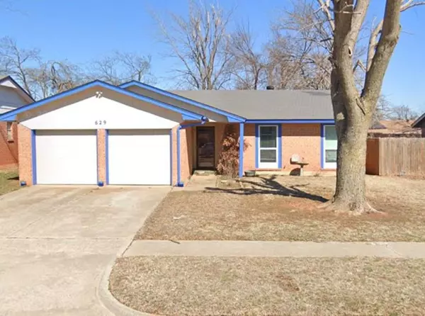 629 W Forest Drive, Mustang, OK 73064