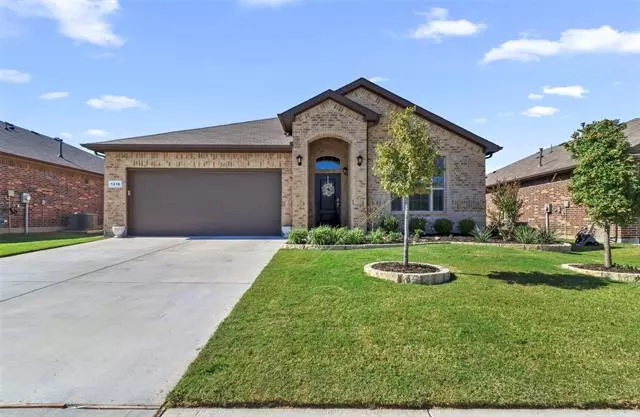 1216 Rebecca Lane, Saginaw, TX 76131