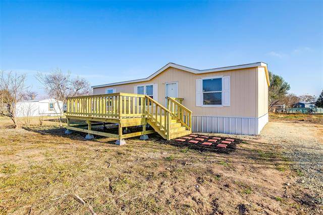 6301 S Lakeside Hills Court, Granbury, TX 76048