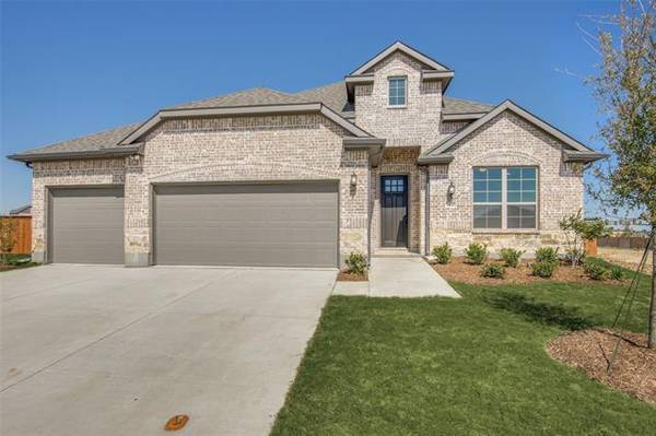 5445 Stonelake Drive, Haltom City, TX 76137