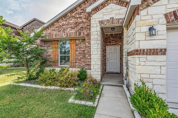 2217 Bernese Lane, Fort Worth, TX 76131