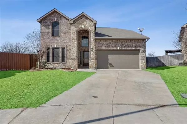 9045 Graywolf Ridge Trail, Fort Worth, TX 76244