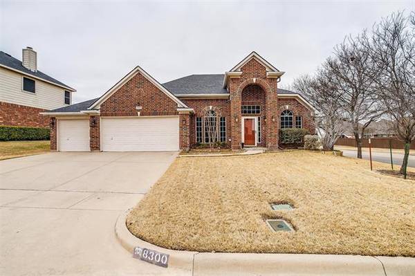 8300 Hearthstone Court, Fort Worth, TX 76123