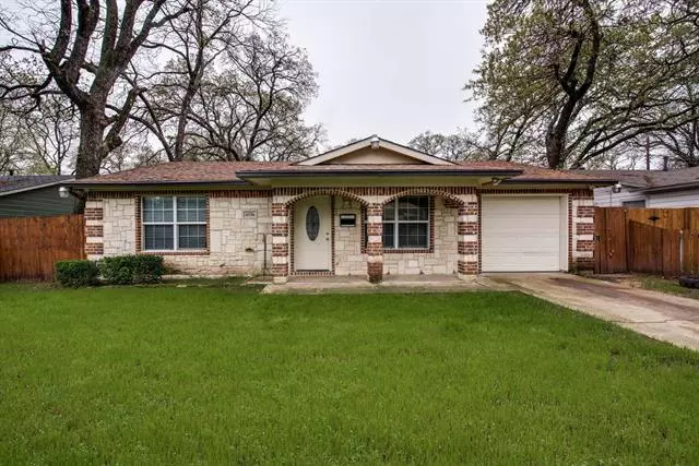 Fort Worth, TX 76111,4336 Kings Circle N