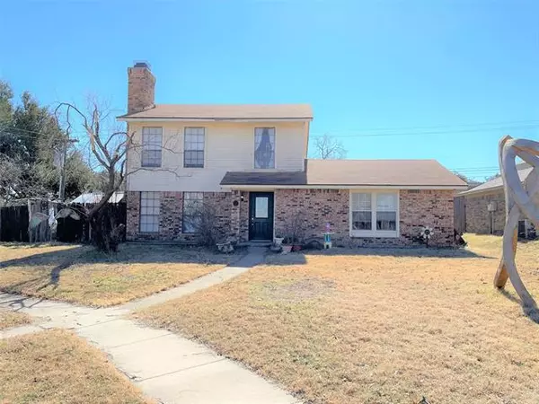 2734 Oak Trail, Carrollton, TX 75007