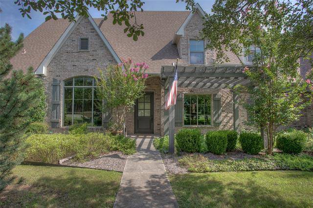 503 Crested Oak Court, Fort Worth, TX 76108