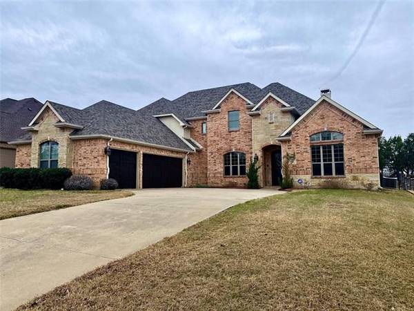 804 Bentwater Parkway, Grand Prairie, TX 75104