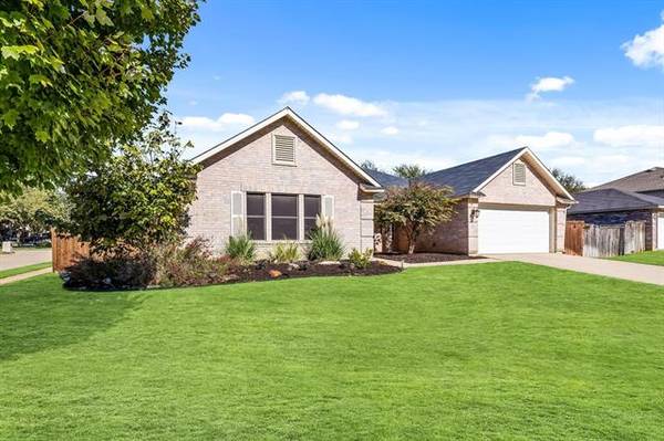 2000 Cassidy Lane, Corinth, TX 76210