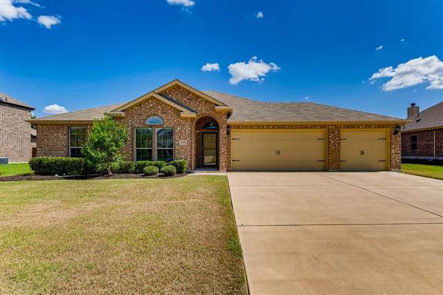 1534 Oak Park Lane, Cedar Hill, TX 75104